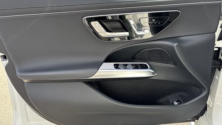 MERCEDES-BENZ E Klasa E 220 d mHEV 4-Matic AMG 9G-Tronic