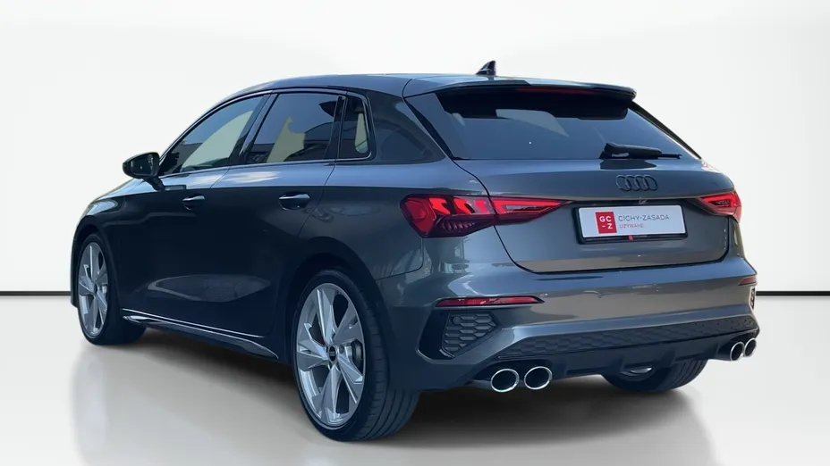 AUDI S3 Sportback -
