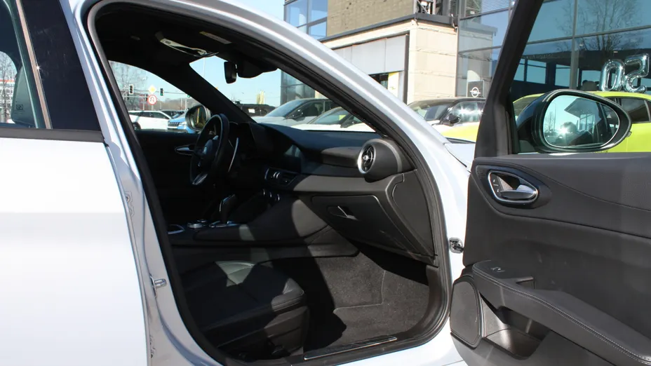 ALFA ROMEO Giulia Giulia 2.0 Turbo Sprint Q4 aut