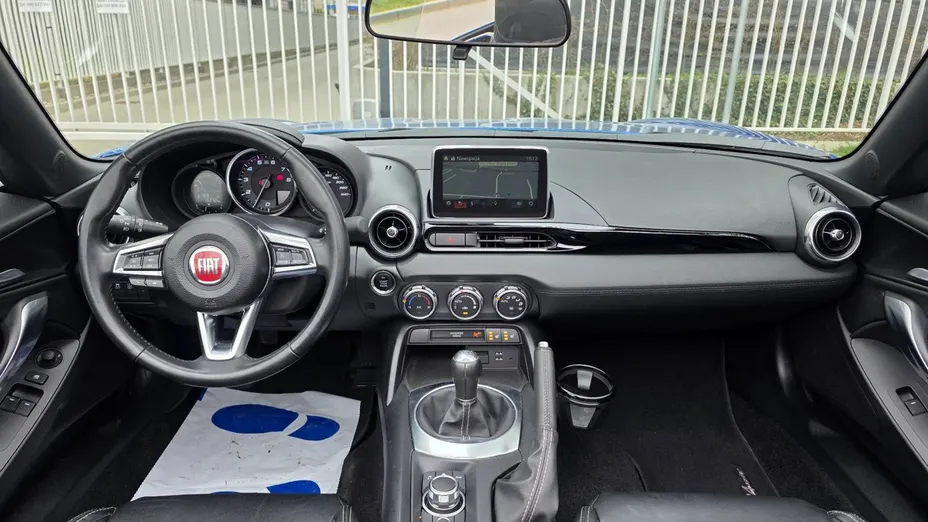 FIAT 124 -