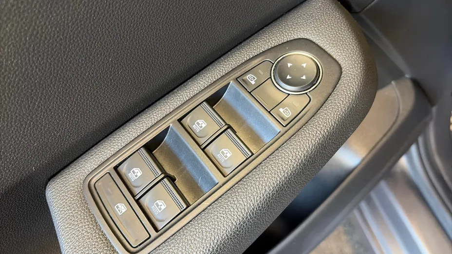 RENAULT Clio -