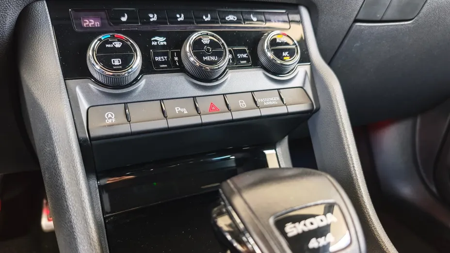 SKODA Kodiaq Kodiaq 2.0 TDI 4x4 Sportline DSG