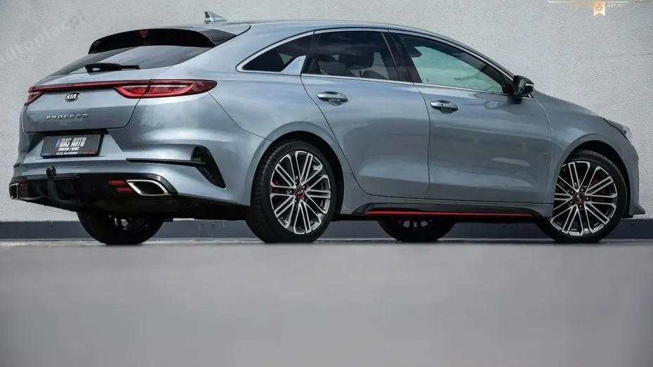 KIA ProCeed -