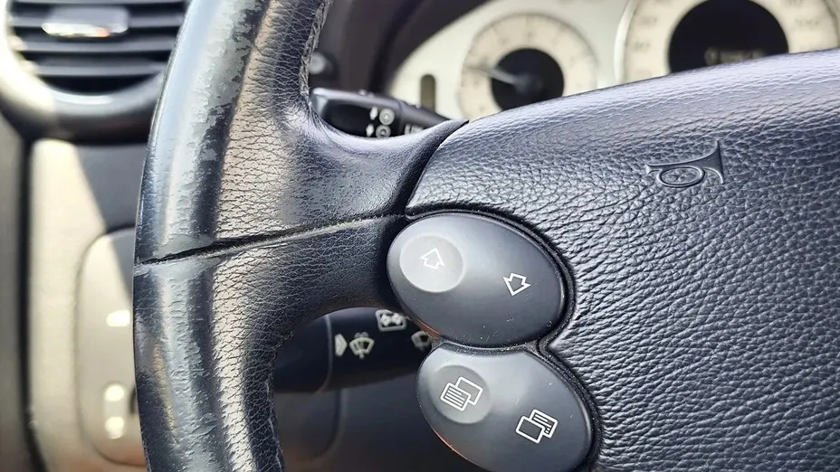 MERCEDES-BENZ CLK -