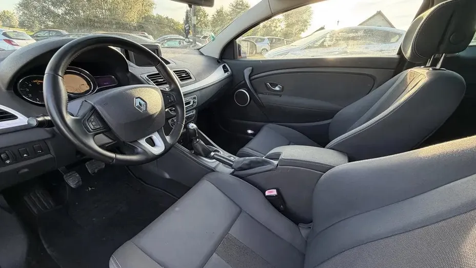 RENAULT Megane -
