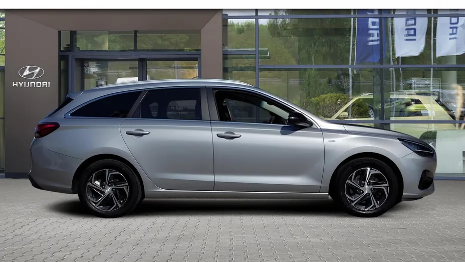 HYUNDAI i30 -