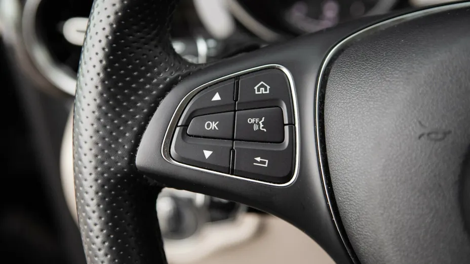 MERCEDES-BENZ V Klasa V 250 d 4-Matic Avantgarde 9G-Tronic (długi)