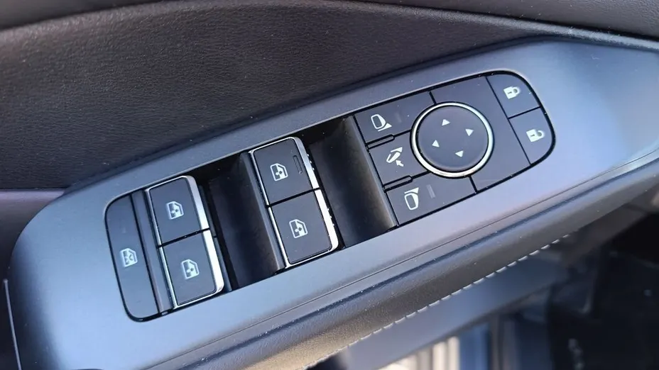 NISSAN Qashqai Qashqai 1.3 DIG-T mHEV N-Connecta Xtronic