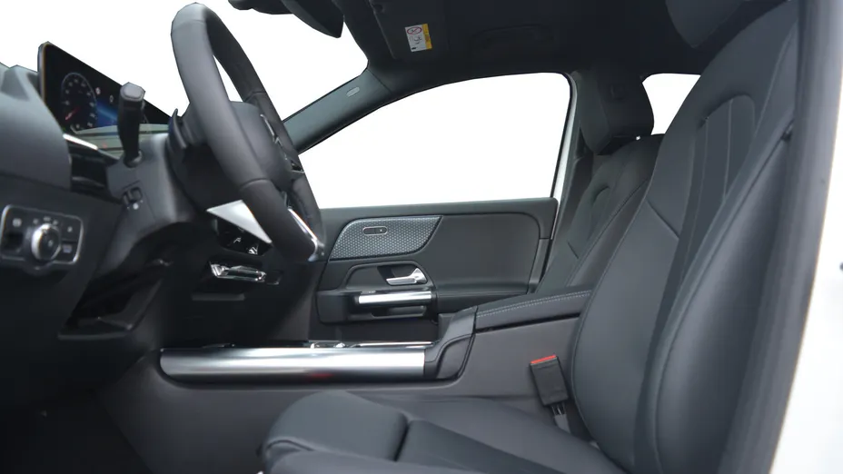 MERCEDES-BENZ GLA GLA 200 Nowy