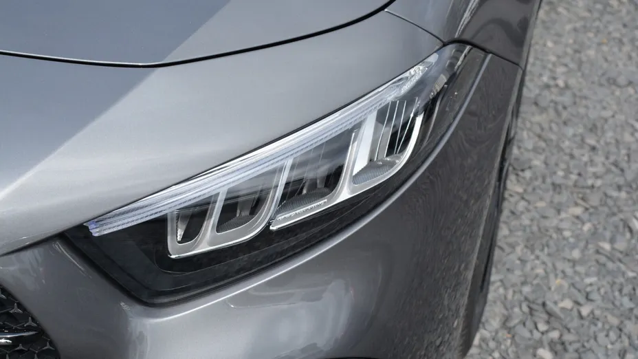 MERCEDES-BENZ A Klasa A 200 AMG Line 7G-DCT