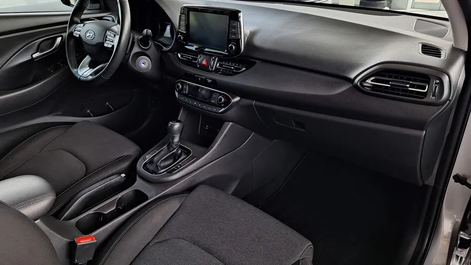 HYUNDAI i30 i30 1.6 D Comfort DCT