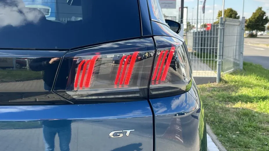 PEUGEOT 5008 5008 1.6 PureTech GT S&S EAT8