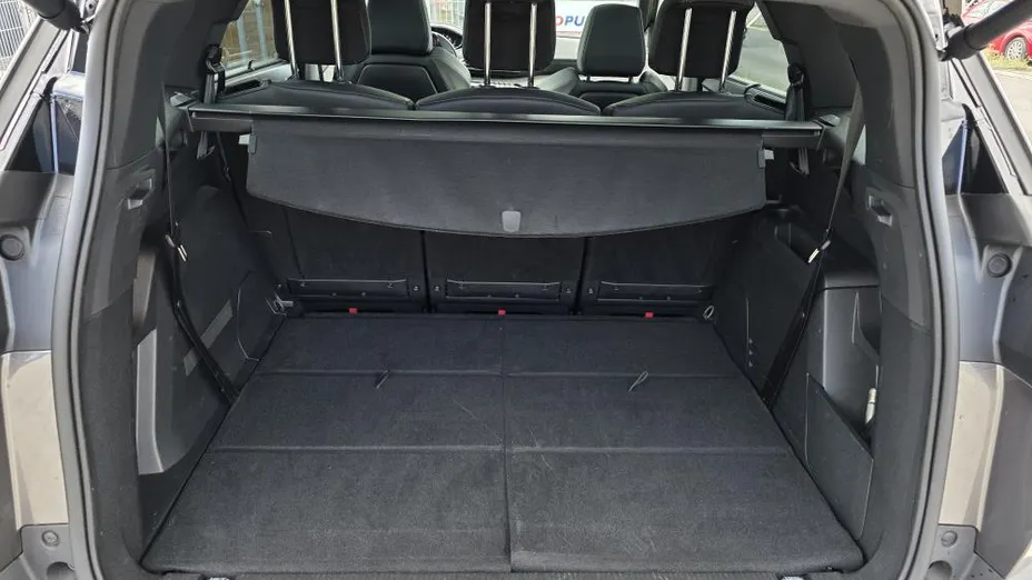 PEUGEOT 5008 5008 1.6 PureTech GT Pack S&S EAT8