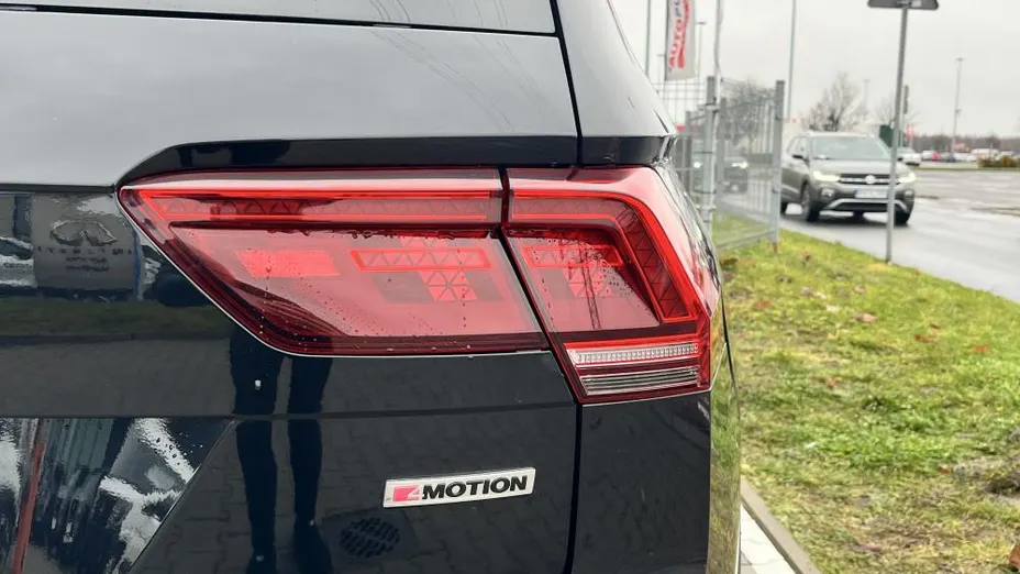 VOLKSWAGEN Tiguan Tiguan Allspace 2.0 TDI 4Mot. R-Line DSG