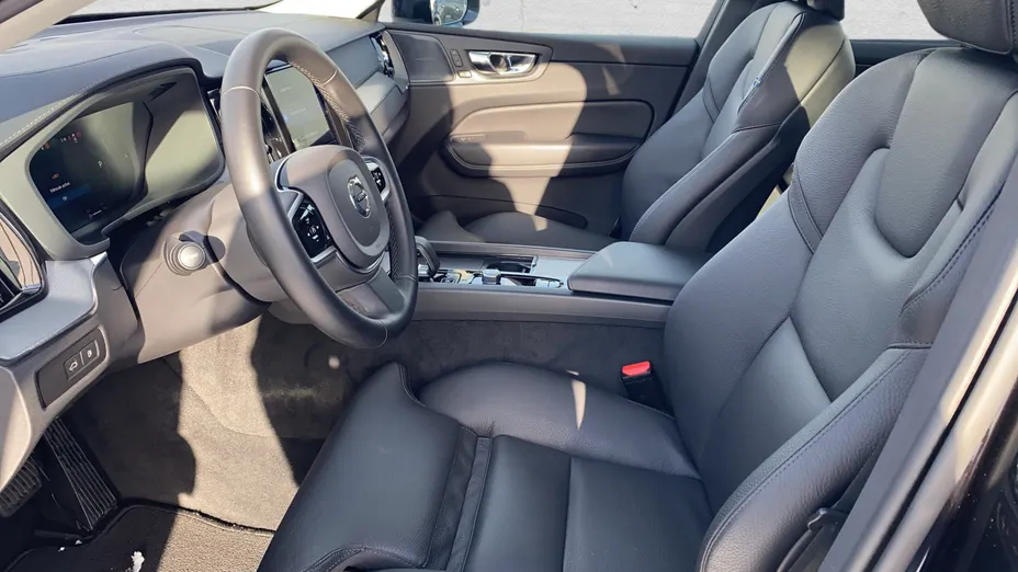 VOLVO XC60 XC60 T6 Plug-In Hybrid AWD Ultra Bright aut