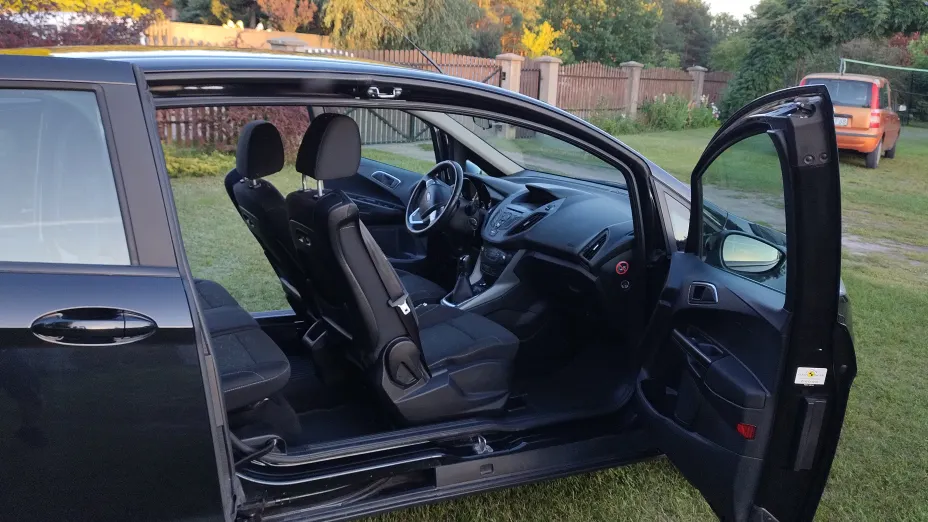 FORD B-MAX -