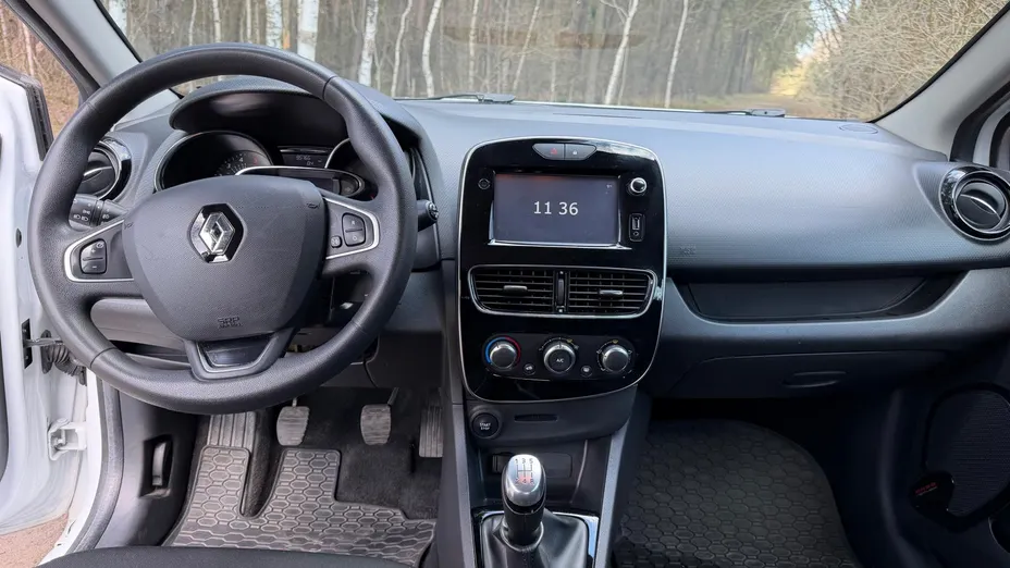 RENAULT Clio -