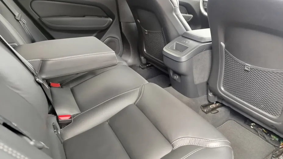 VOLVO XC60 XC60 B4 D Plus Dark aut