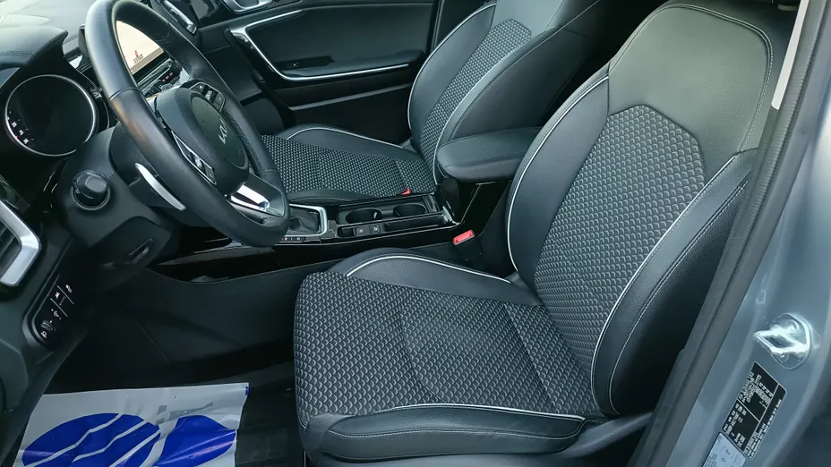 KIA Cee'd Ceed 1.5 T-GDI Tribute DCT