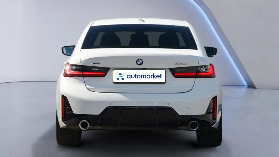 BMW Seria 3 330i xDrive M Sport sport-aut
