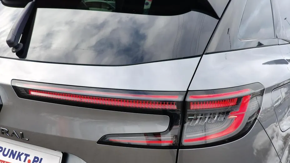 RENAULT Austral Austral 1.3 TCe mHEV Iconic esprit Alpine aut