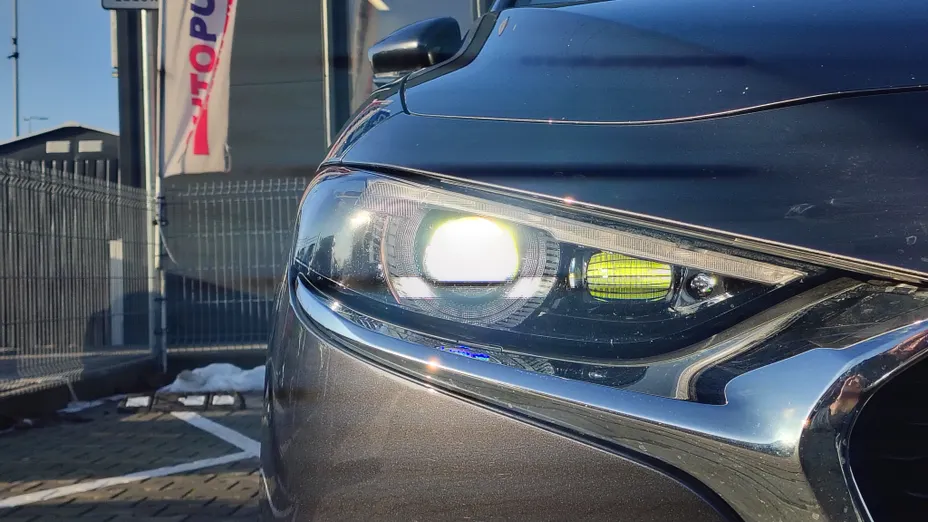 MAZDA 3 3 2.0 mHEV Hikari aut