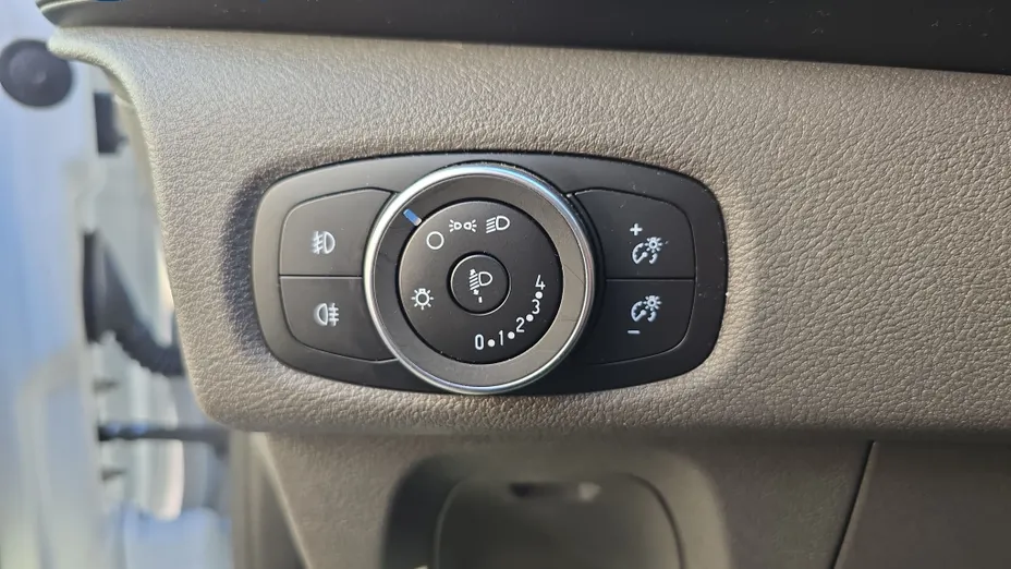 FORD Transit Custom Transit Custom Kombi 340 L2H1 Trend