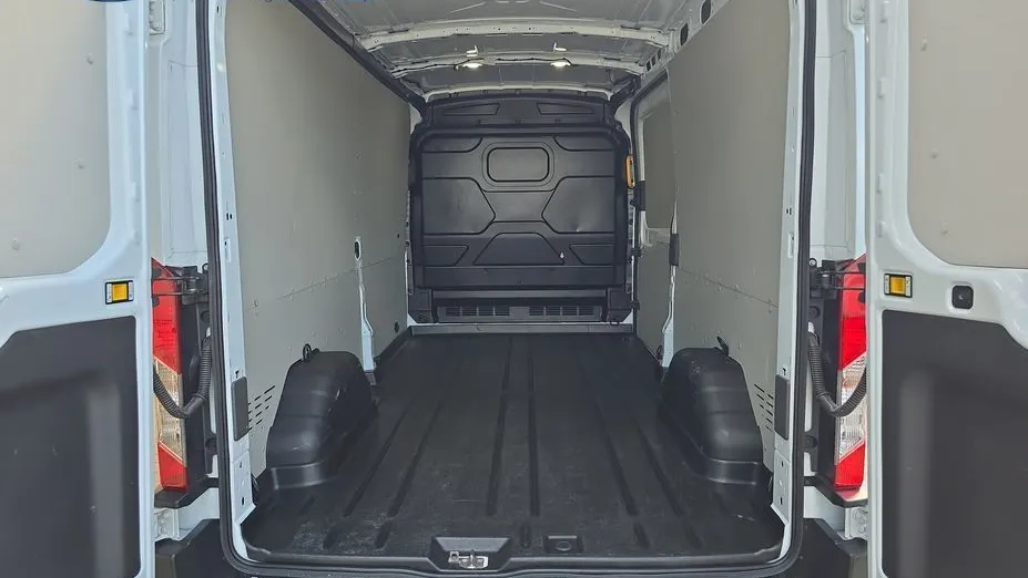 FORD Transit E-Transit 350 L3H2 RWD Trend