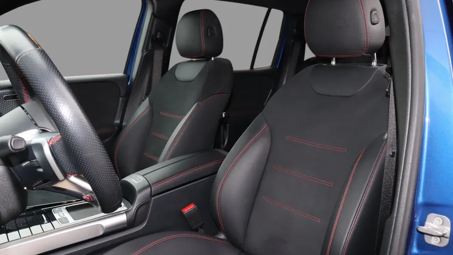 MERCEDES-BENZ GLB GLB 200 d AMG Line 8G-DCT