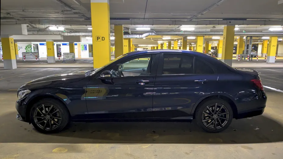 MERCEDES-BENZ C Klasa C 180 CGI BlueEff.