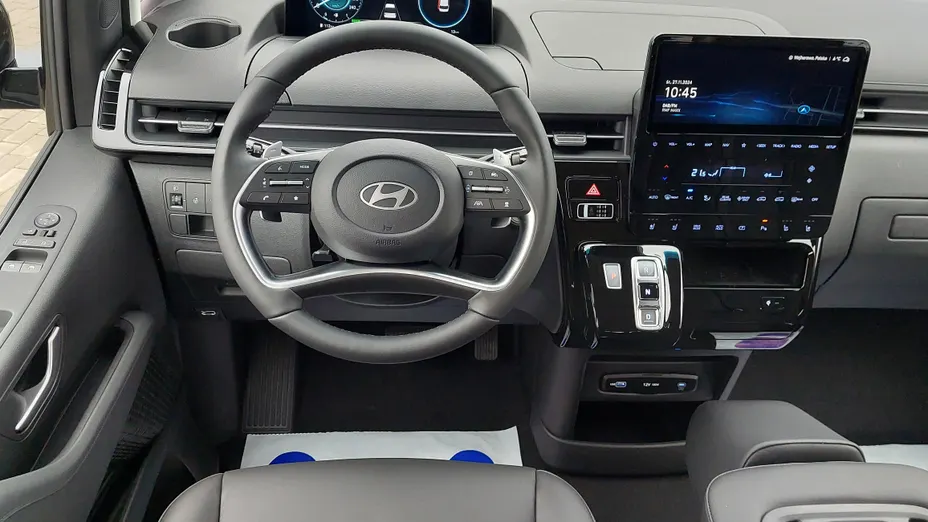 HYUNDAI Staria Staria 1.6 T-GDI HEV Smart VIP aut Nowy