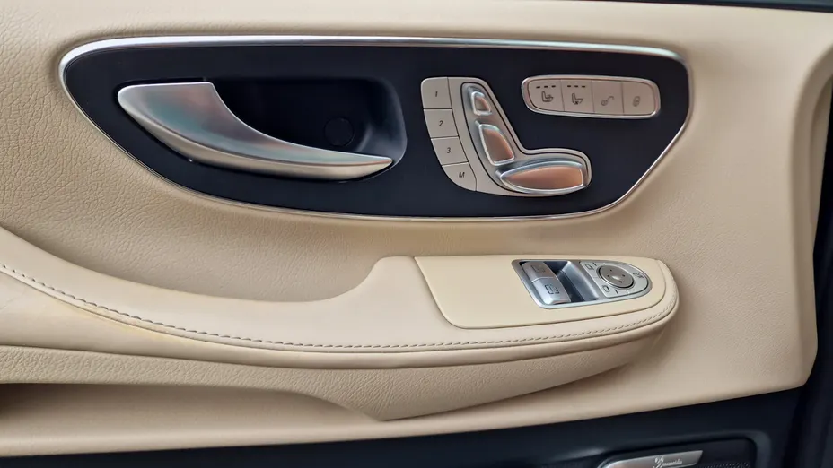 MERCEDES-BENZ V Klasa V 250 (BlueTEC) d 7G-Tronic (długi)