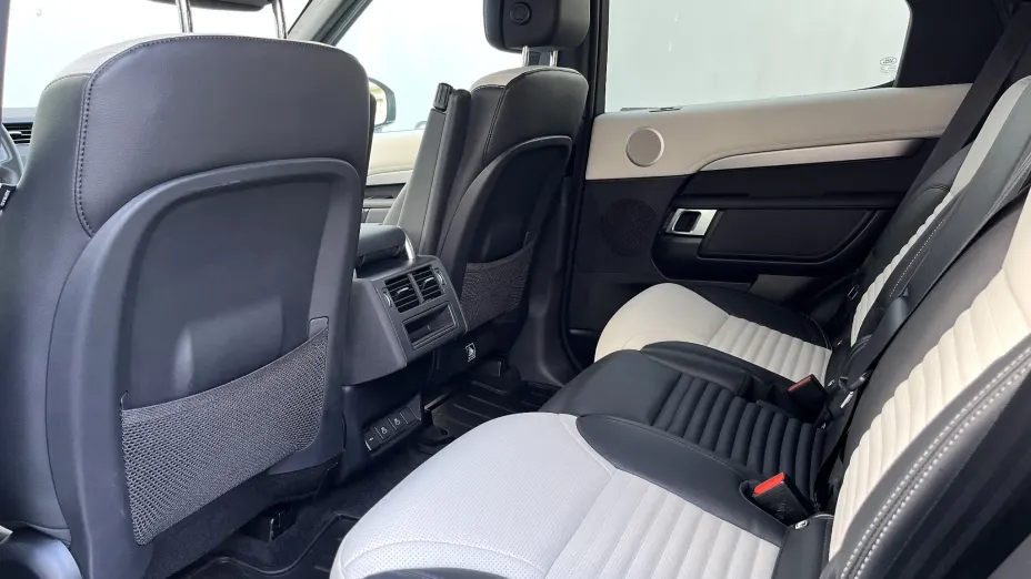 LAND ROVER Discovery Discovery V 3.0 D250 mHEV Dynamic SE