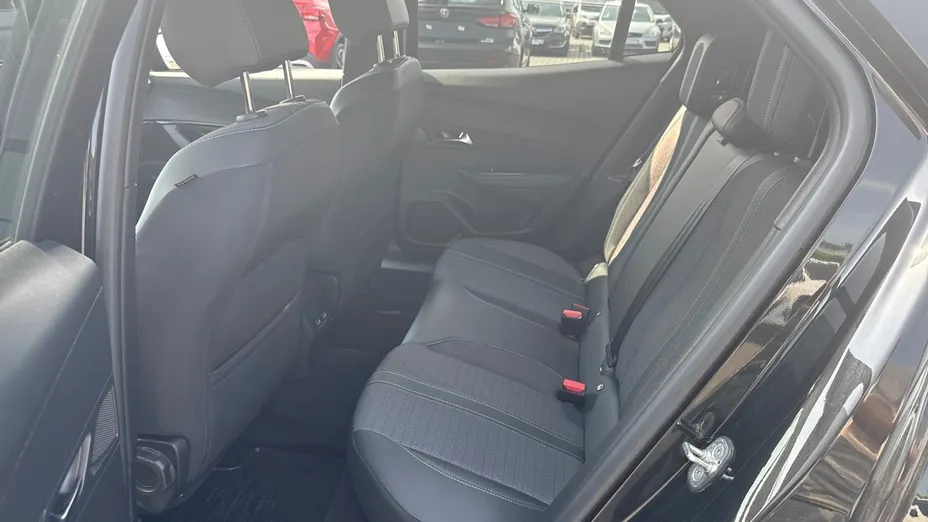 PEUGEOT 2008 e-2008 Allure Pack