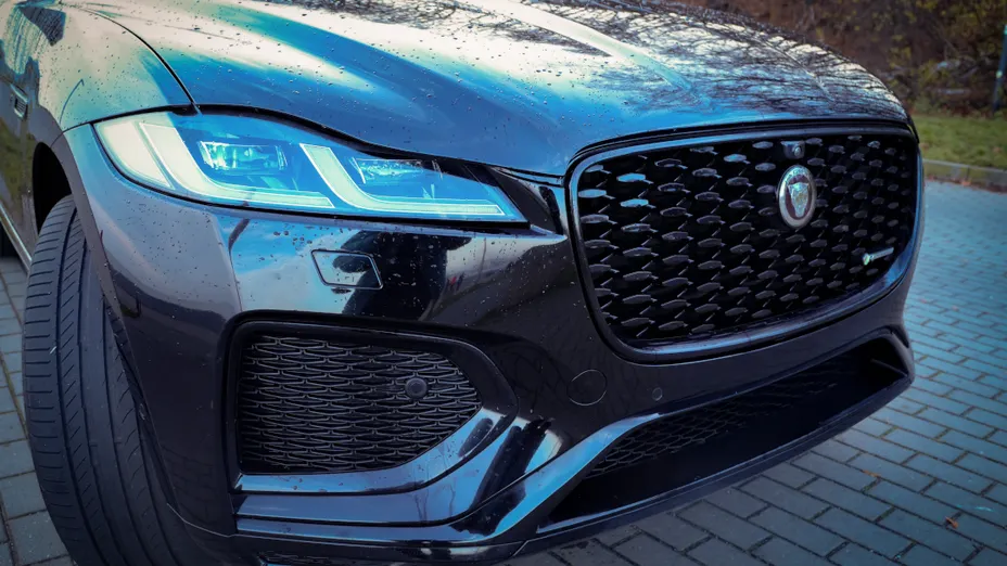 JAGUAR F-Pace F-Pace 2.0 D165 mHEV AWD R-Dynamic S