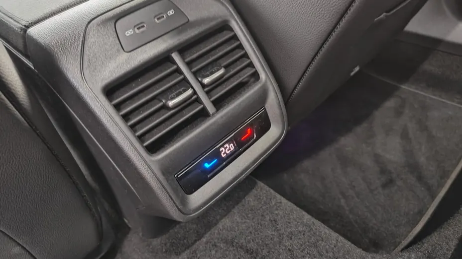 SKODA Superb Superb 2.0 TDI SCR 4x4 Selection DSG