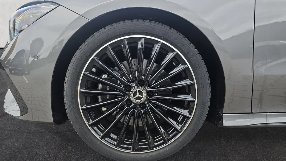 MERCEDES-BENZ CLA CLA 200 AMG Line 7G-DCT Nowy