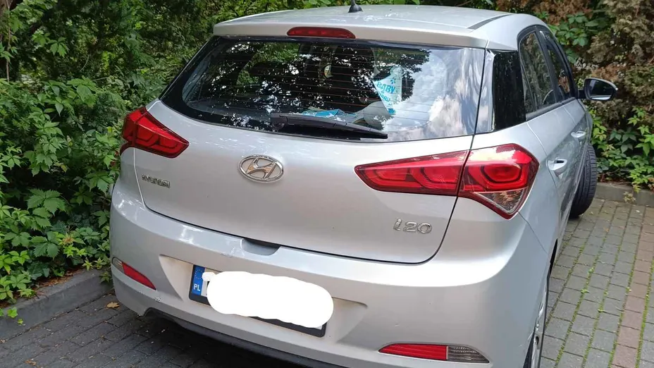 HYUNDAI i20 -