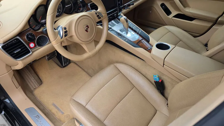 PORSCHE Panamera Panamera 4