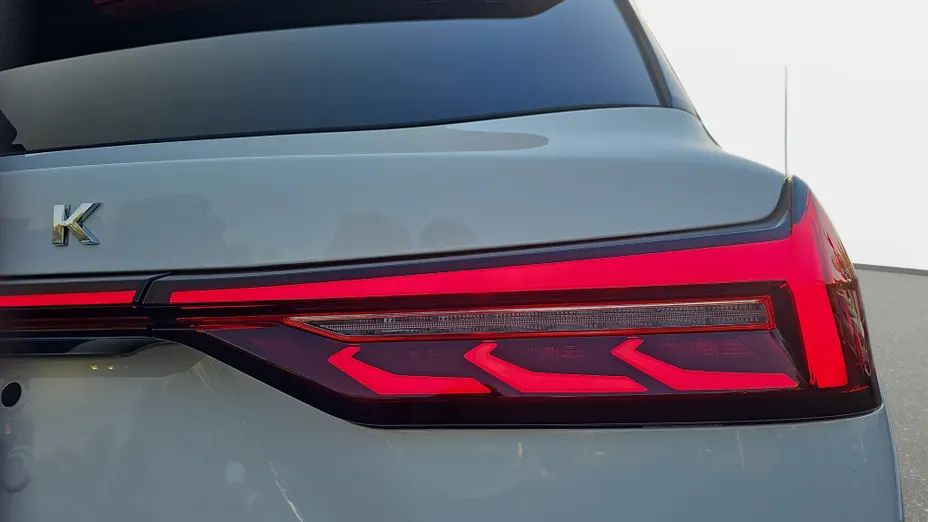 DFSK E5 E5 1.5  PHEV Prestige E-CVT Nowy