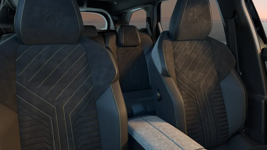 PEUGEOT 5008 5008 1.2 PureTech mHEV GT S&S e-DCS6 Nowy