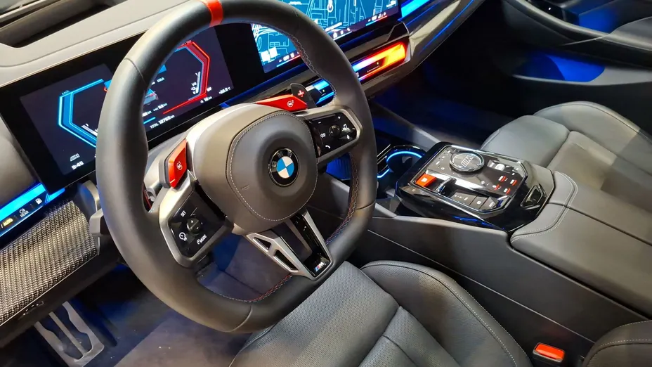 BMW Seria 5 M5 PHEV aut