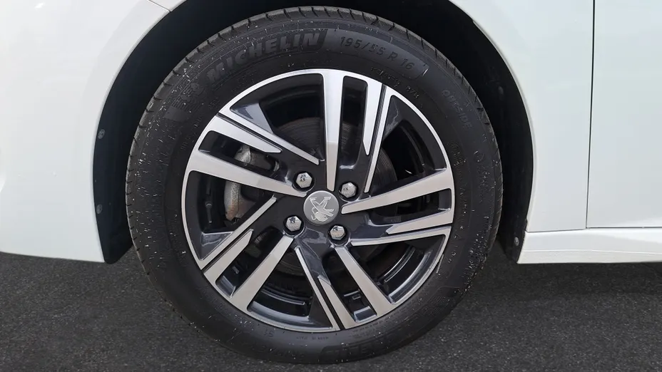 PEUGEOT 208 208 1.2 PureTech Allure S&S