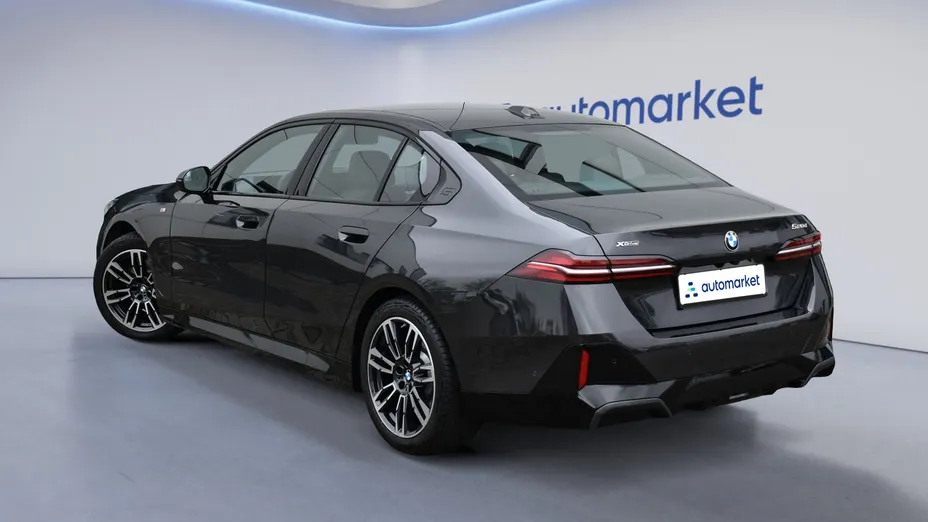BMW Seria 5 520d xDrive mHEV M Sport aut