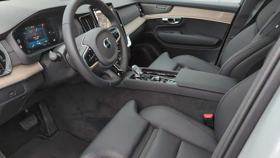 VOLVO XC90 XC90 B5 B AWD Plus Bright 7os aut