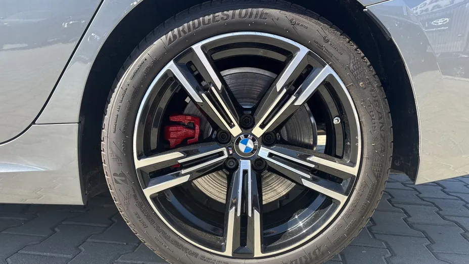 BMW Seria 3 330i xDrive M Sport sport-aut