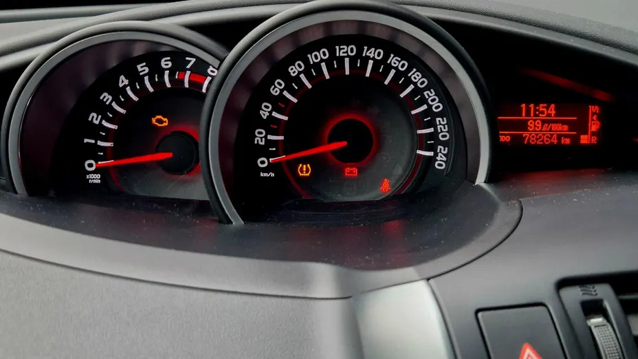 TOYOTA Verso Verso 1.8 Prestige 7os EU6