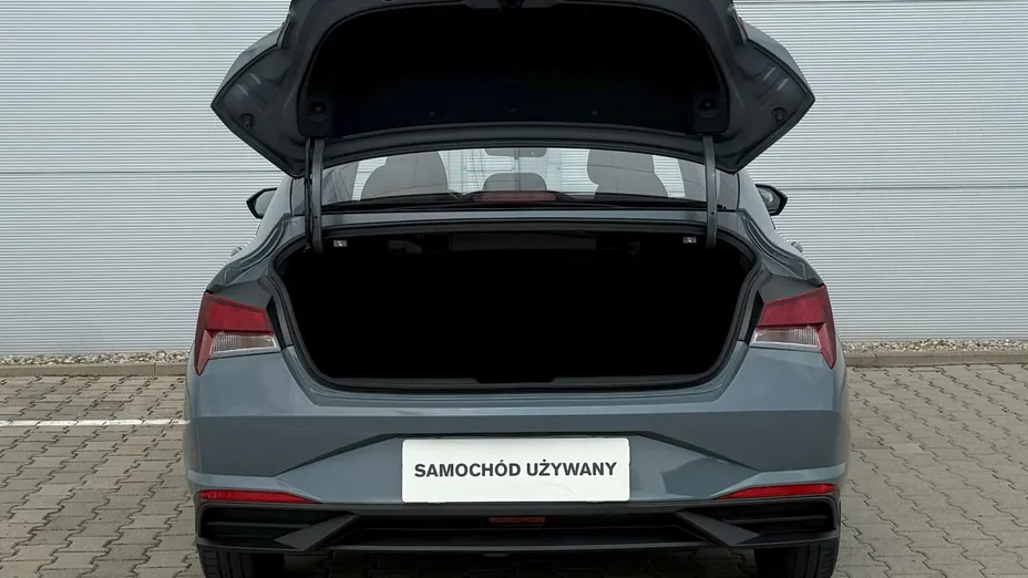 HYUNDAI Elantra Elantra 1.6 Modern CVT