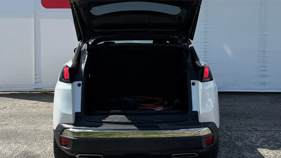 PEUGEOT 3008 3008 1.6 PureTech Hybrid4 PHEV GT S&S EAT8