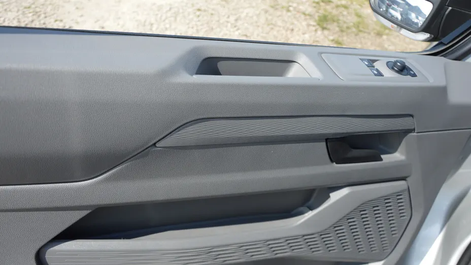 VOLKSWAGEN Transporter Transporter TDI L2H1